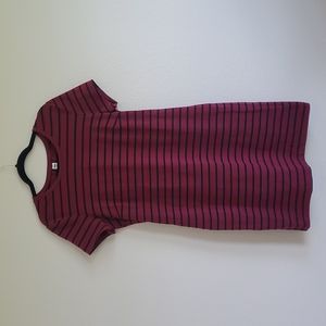 Old Navy t-shirt dress burgundy and black size large